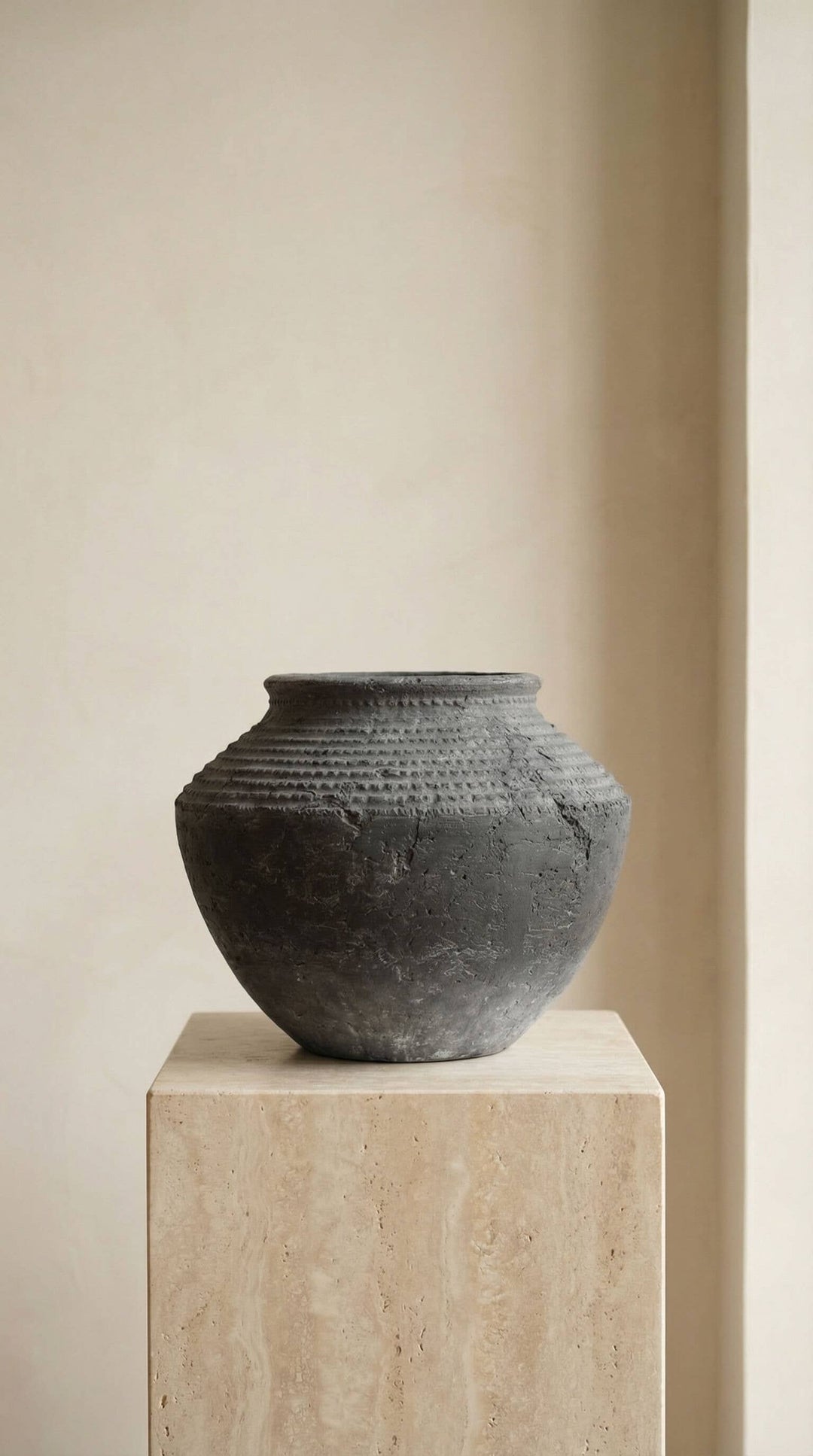 Kaela Vase